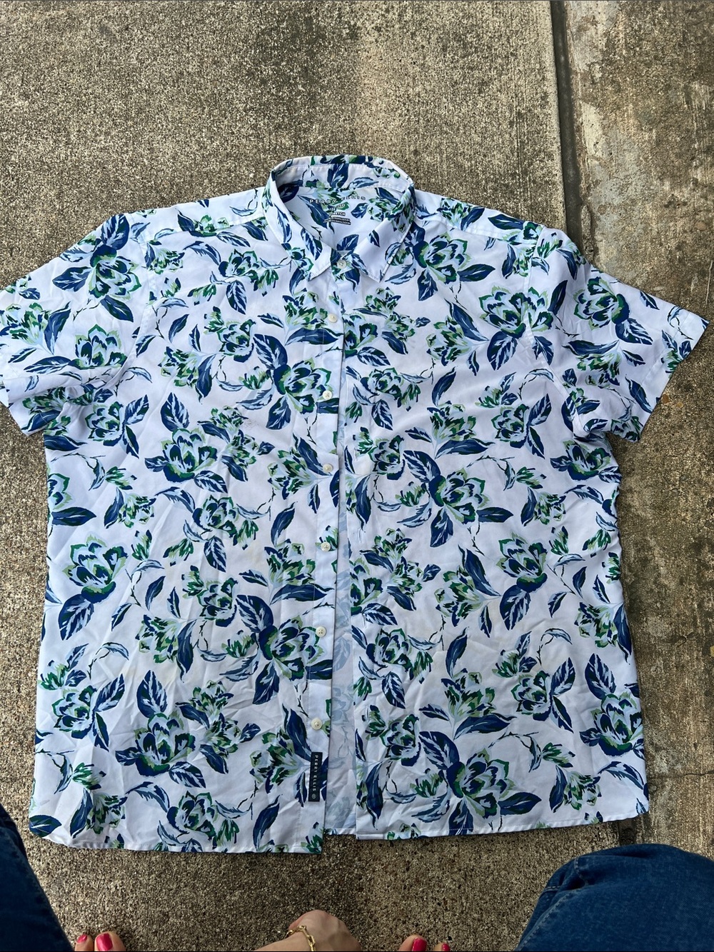 Men's Short-Sleeve Floral Button-Up Shirt - Blue & Green